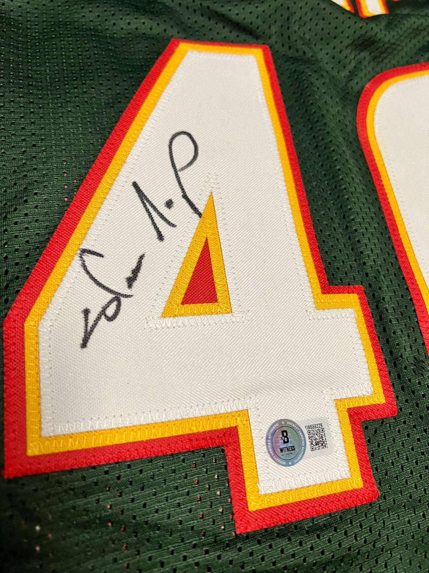 Seattle Super Sonics Shawn Kemp Auto signed Custom Jersey