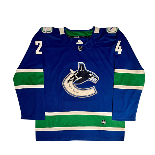 Vancouver Canucks Pius Suter NHL signed Jersey