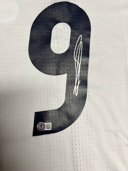 Real Madrid Karim Benzema signed White Adidas Jersey
