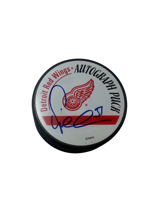 Detroit Red Wings Valtteri Filppula signed NHL Puck