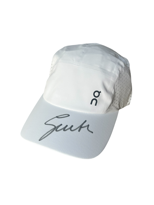 ON cap signed by Iga Swiatek