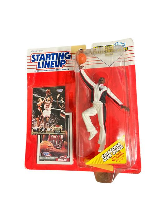 1993 Kenner Starting Lineup Scottie Pippen Chicago Bulls Action Figure with 2 Topps cards