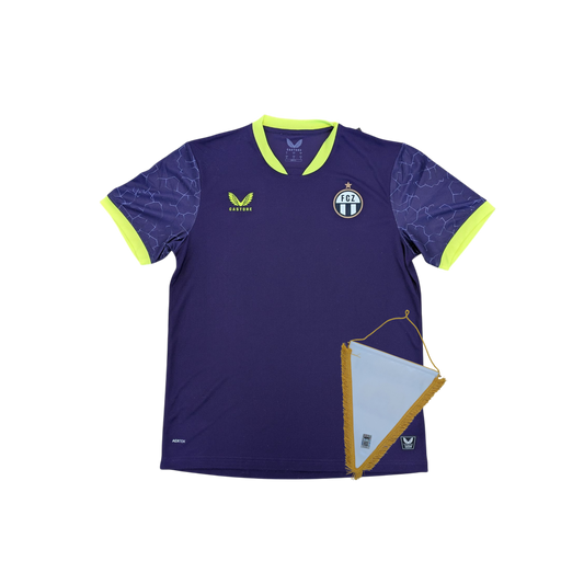 FC Zürich Football Jersey & Pennant signed by Yanick Brecher