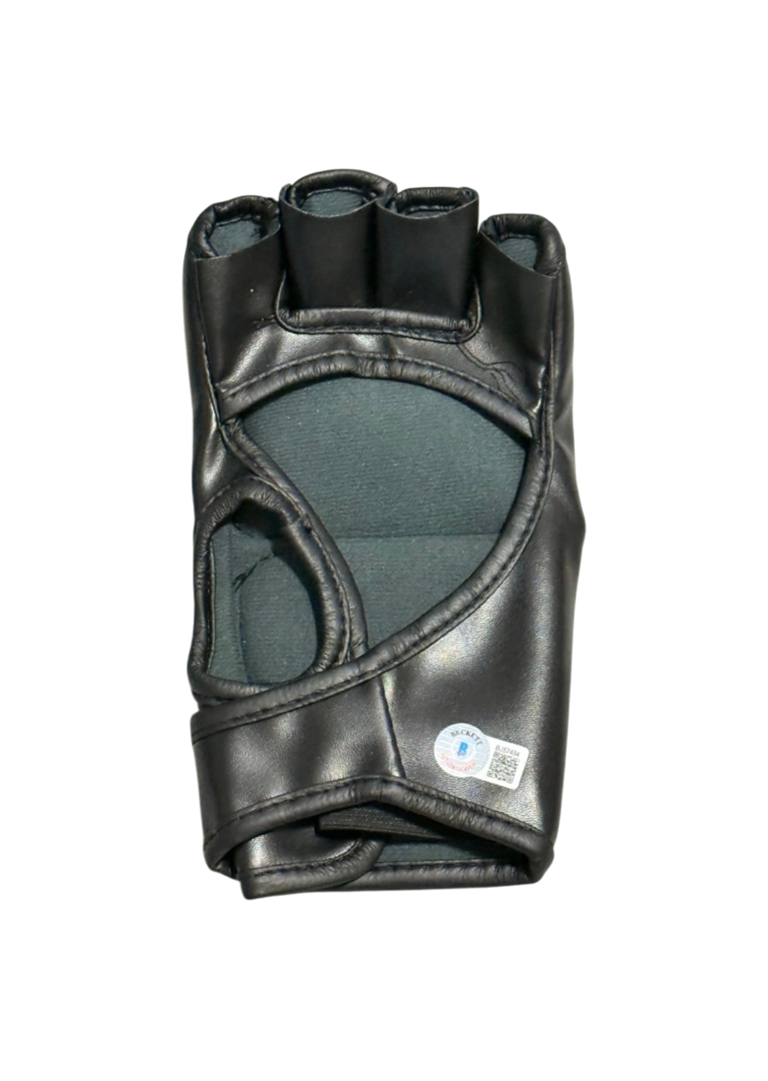 Gant Signé Conor McGregor Gant De Combat UFC Signé Par Conor McGregor Gant Signé Conor McGregor Gant De Combat UFC Signé Par Conor McGregor